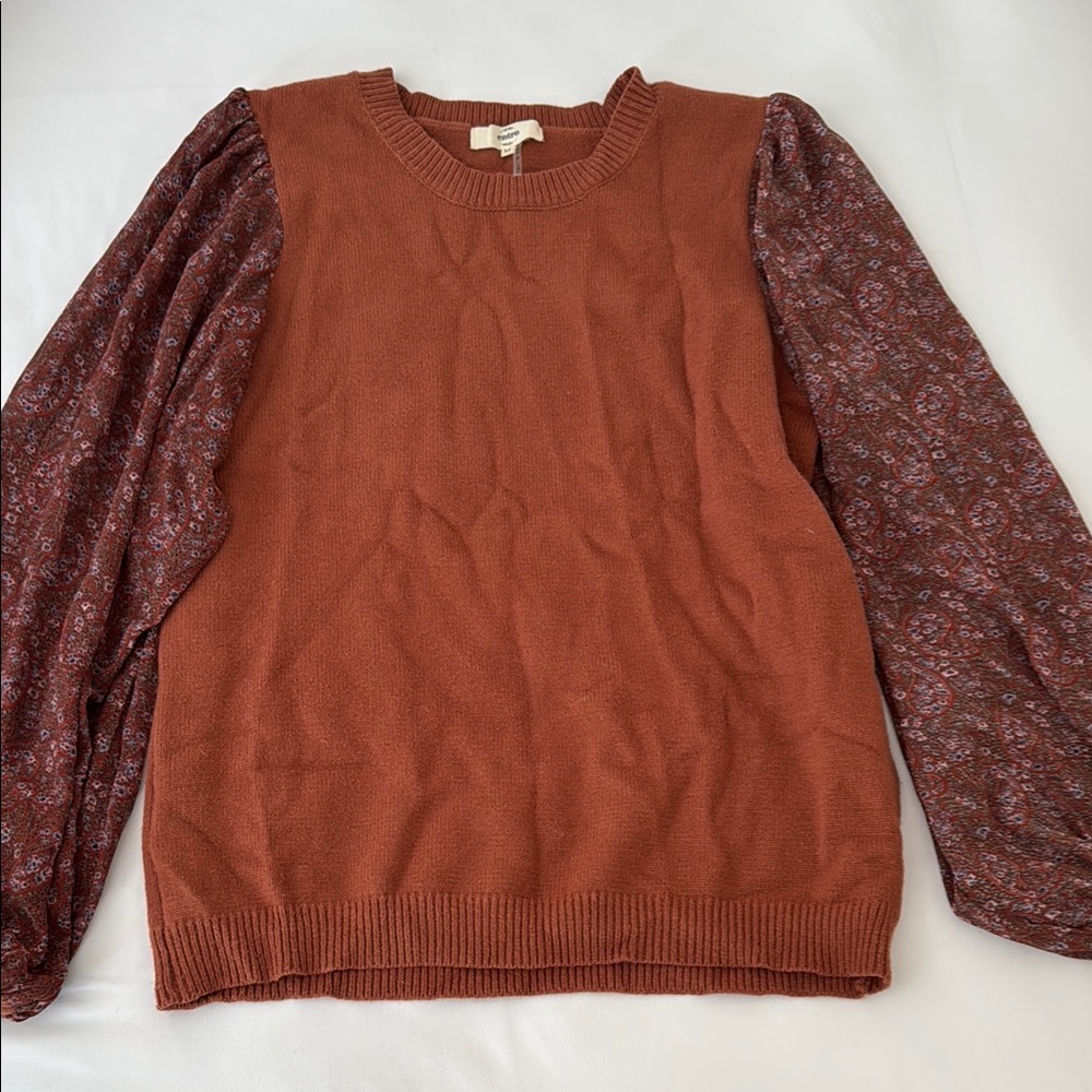 Entro Brown and Red Crew Neck Sweater